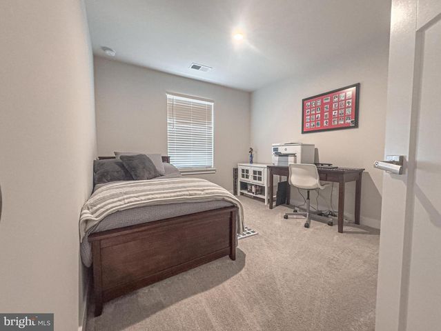 4 FLAMINGO CT, Sewell, NJ 08080