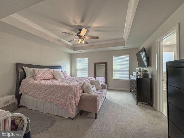 4 FLAMINGO CT, Sewell, NJ 08080