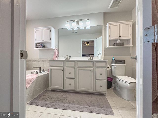 4 FLAMINGO CT, Sewell, NJ 08080