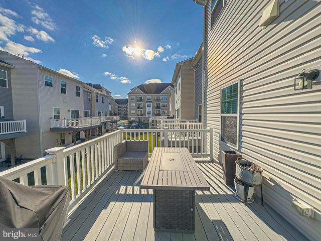 4 FLAMINGO CT, Sewell, NJ 08080