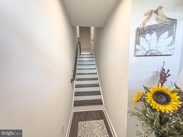 4 FLAMINGO CT, Sewell, NJ 08080