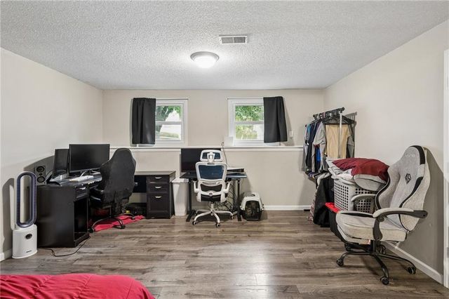 1226 NW 70th Street, Kansas City, MO 64118