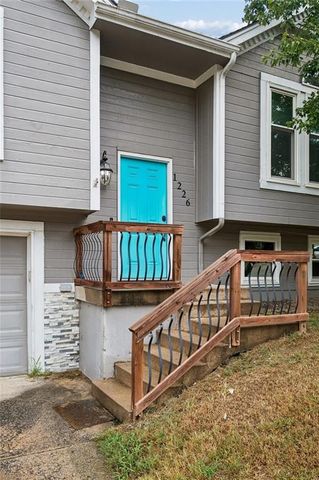 1226 NW 70th Street, Kansas City, MO 64118