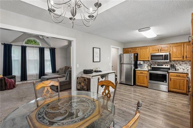 1226 NW 70th Street, Kansas City, MO 64118