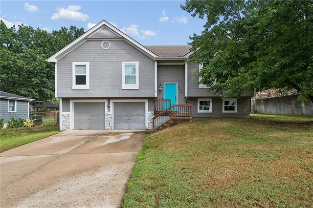 1226 NW 70th Street, Kansas City, MO 64118