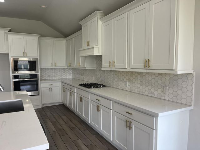 113 Ray CT, Liberty Hill, TX 78642