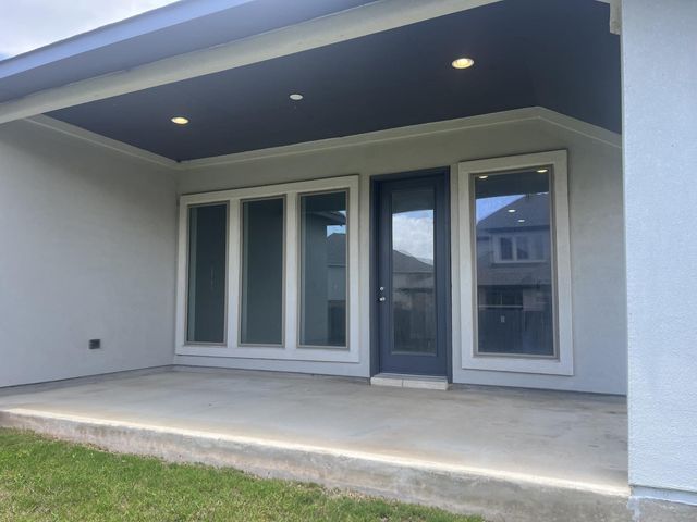 113 Ray CT, Liberty Hill, TX 78642