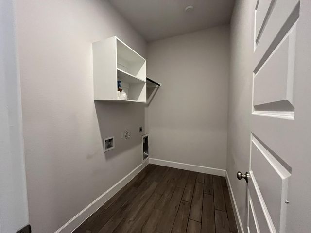 113 Ray CT, Liberty Hill, TX 78642