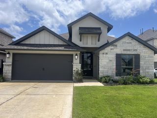 113 Ray CT, Liberty Hill, TX 78642