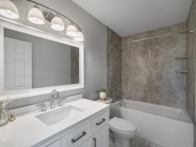 3265 Norway Drive S, Cambridge, MN 55008