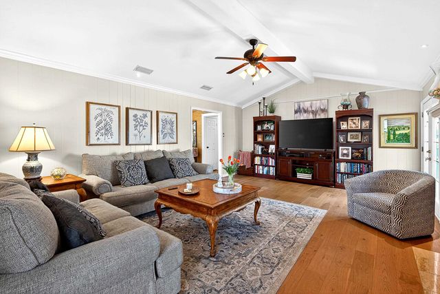 2002 E Warwick Circle, Longview, TX 75601