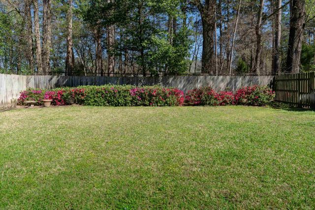 2002 E Warwick Circle, Longview, TX 75601