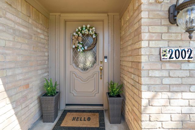 2002 E Warwick Circle, Longview, TX 75601