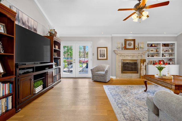 2002 E Warwick Circle, Longview, TX 75601