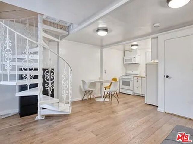 918 N Vista Street 918.5, Los Angeles, CA 90046