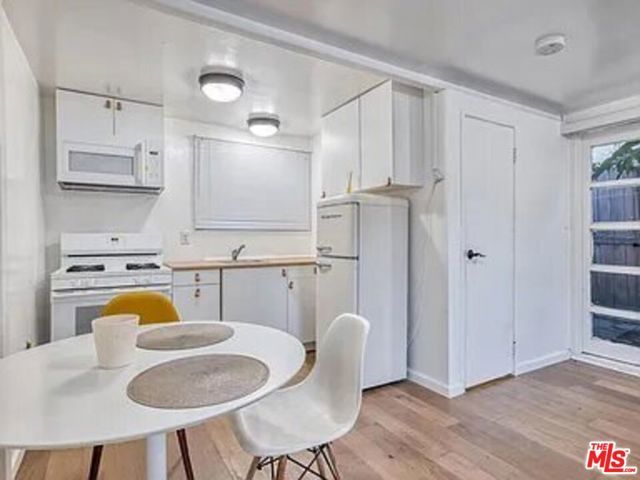 918 N Vista Street 918.5, Los Angeles, CA 90046