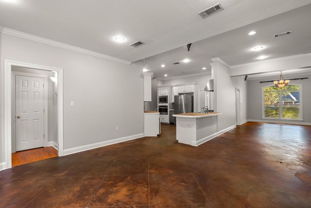 212 Morrell Cir., Hattiesburg, MS 39402