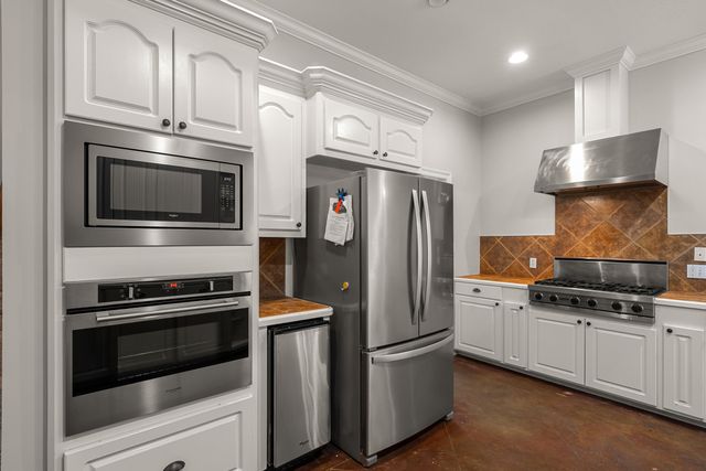 212 Morrell Cir., Hattiesburg, MS 39402