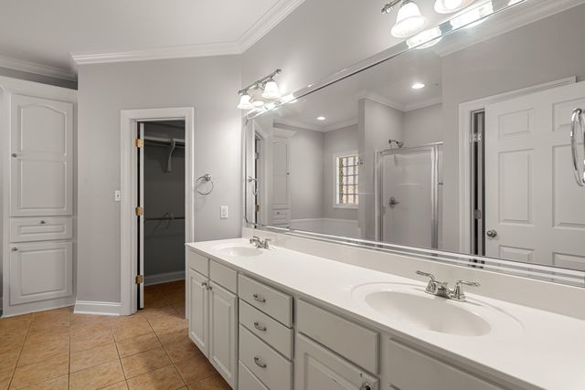 212 Morrell Cir., Hattiesburg, MS 39402