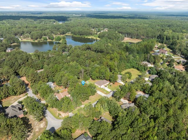 212 Morrell Cir., Hattiesburg, MS 39402