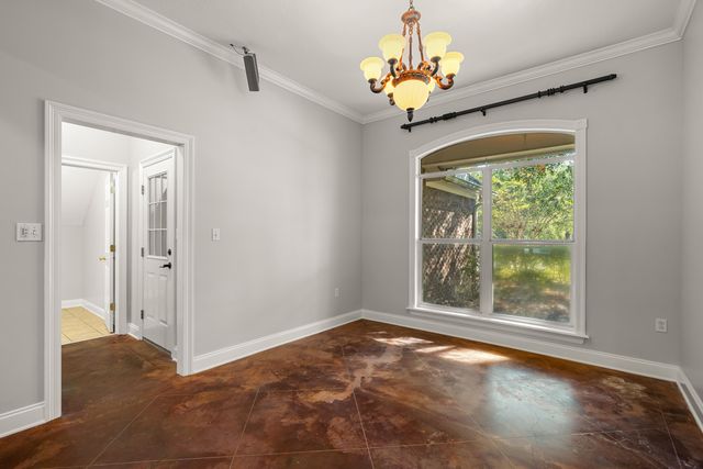 212 Morrell Cir., Hattiesburg, MS 39402