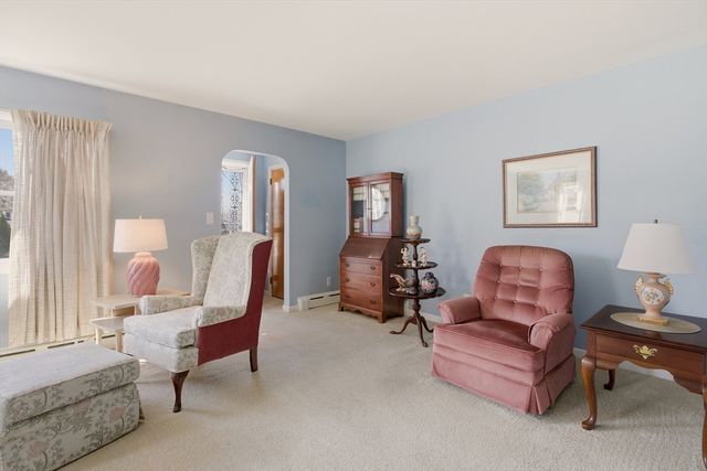 24 Kearns, Tiverton, RI 02878