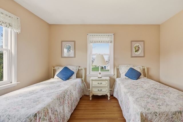 24 Kearns, Tiverton, RI 02878