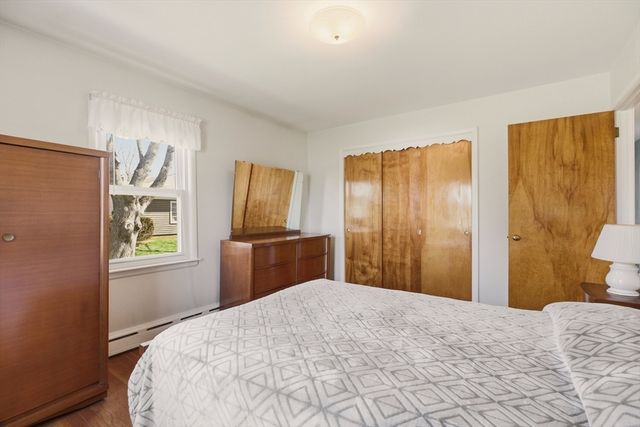 24 Kearns, Tiverton, RI 02878