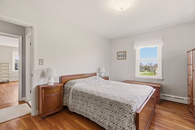 24 Kearns, Tiverton, RI 02878