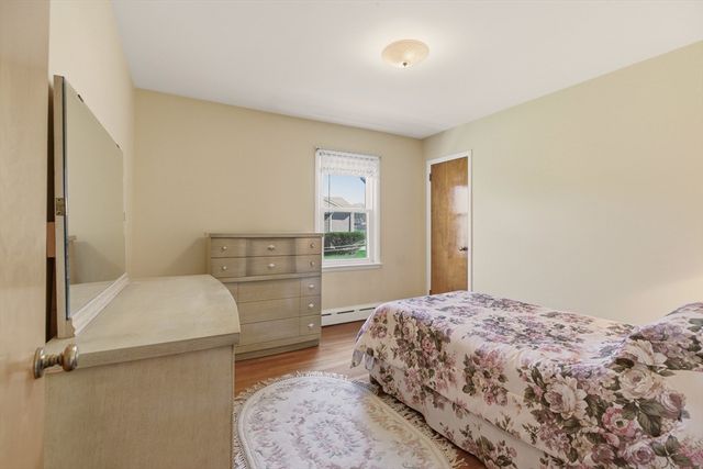 24 Kearns, Tiverton, RI 02878