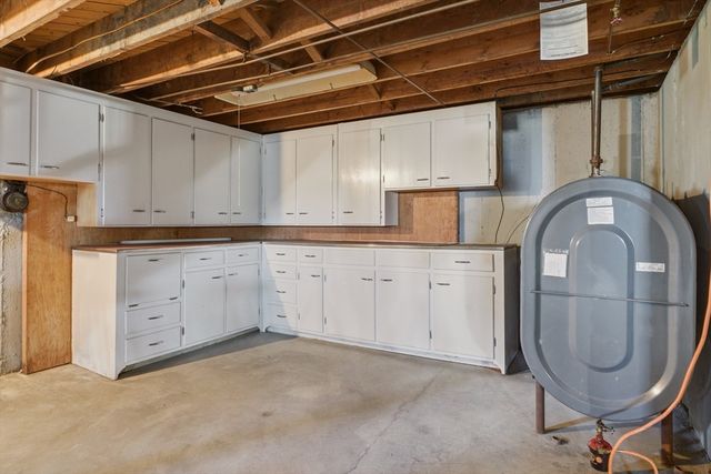 24 Kearns, Tiverton, RI 02878