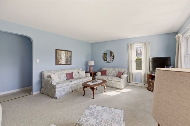 24 Kearns, Tiverton, RI 02878