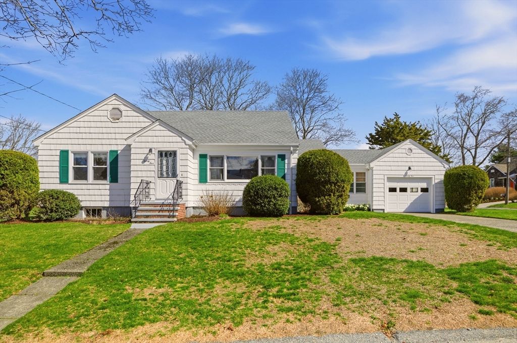 24 Kearns, Tiverton, RI 02878