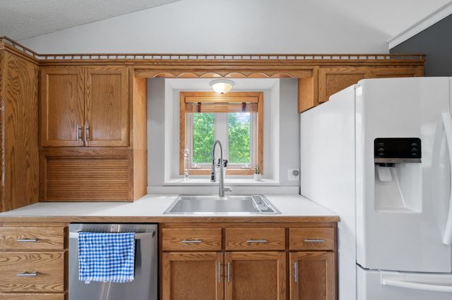 3062 196th Avenue NE, East Bethel, MN 55011