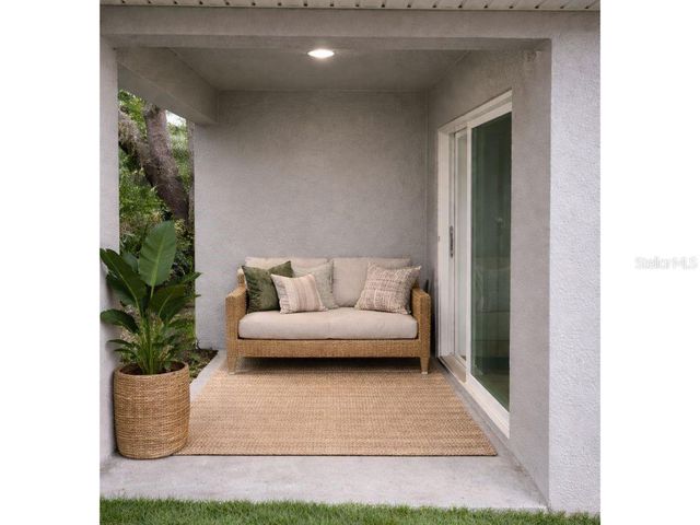 999 AVENUE A, Haines City, FL 33844