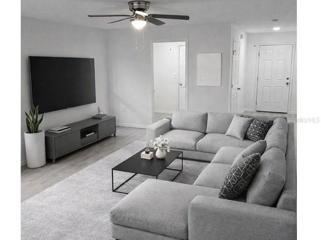 999 AVENUE A, Haines City, FL 33844