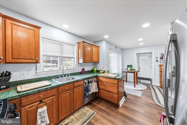 251 KOSSUTH AVE, Folsom, PA 19033