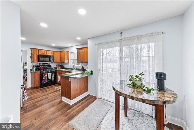 251 KOSSUTH AVE, Folsom, PA 19033