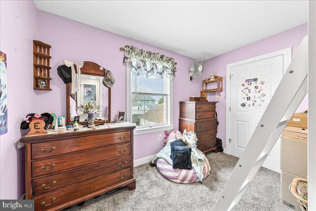 251 KOSSUTH AVE, Folsom, PA 19033