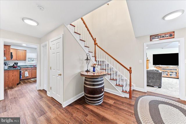 251 KOSSUTH AVE, Folsom, PA 19033