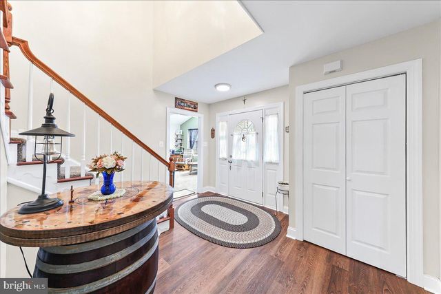 251 KOSSUTH AVE, Folsom, PA 19033