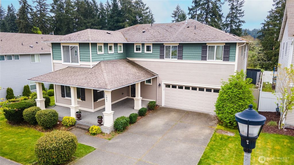 1061 Hiton Circle, Dupont, WA 98327