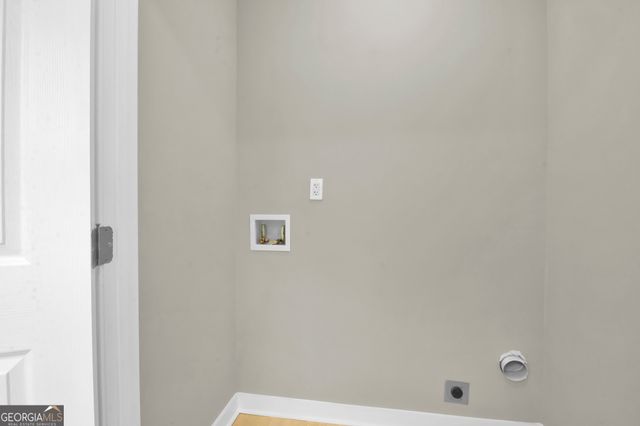 2172 Ben Hill Road, East Point, GA 30344