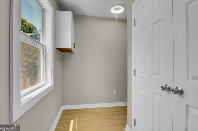 2172 Ben Hill Road, East Point, GA 30344