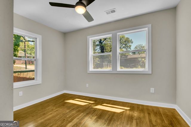 2172 Ben Hill Road, East Point, GA 30344