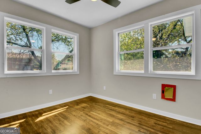 2172 Ben Hill Road, East Point, GA 30344