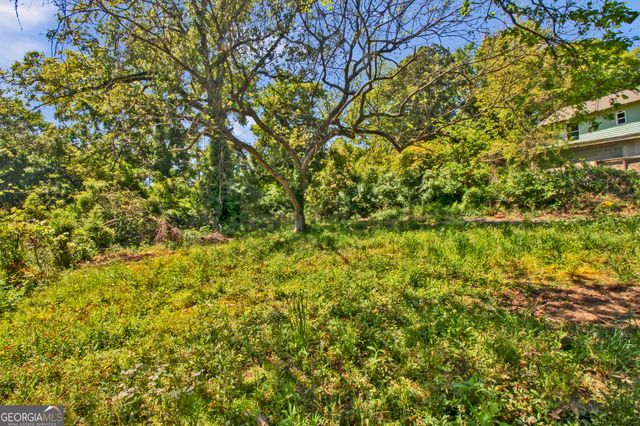 2172 Ben Hill Road, East Point, GA 30344