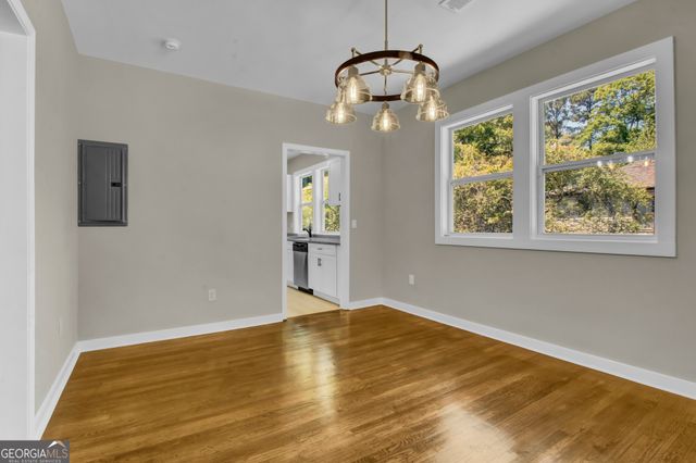 2172 Ben Hill Road, East Point, GA 30344