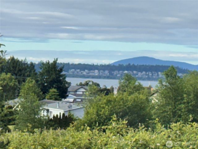 8404 Treevue, Blaine, WA 98230