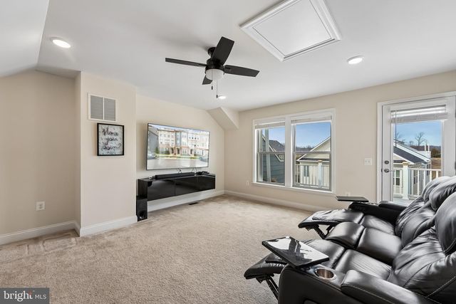 2058 ALDER LN, Dumfries, VA 22026